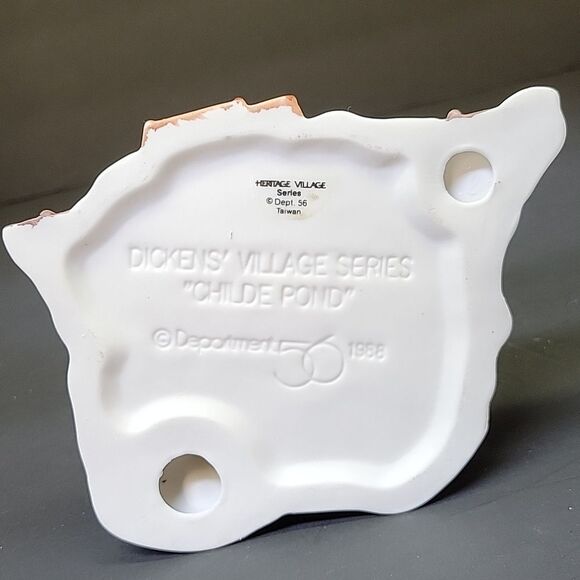 Department 56 CHILDE POND AND SKATERS Set of 4 Dickens Heritage Village 5903-0 - Picture 7 of 12